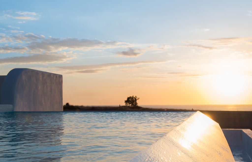 Azar Luxury Villas & Suites Imerovigli  Exteriör bild